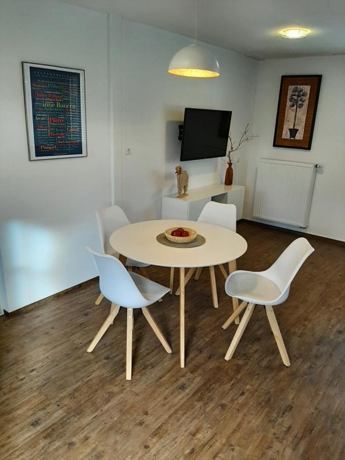 Gemuetliche Ferienwohnung, Laendlich Und Stadtnah, Ruhig Gelegen Rheda-Wiedenbrück Εξωτερικό φωτογραφία